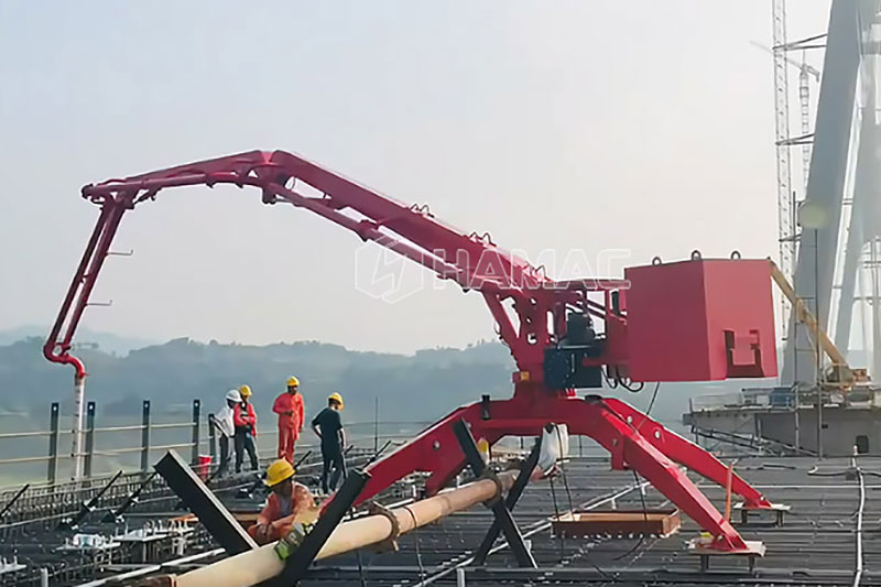 Spider concrete pump placing boom